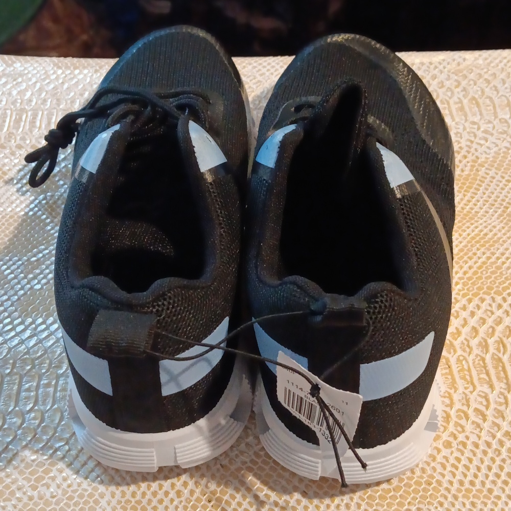Size 10 Rouge Helium color blue/black/white new with tag - Picture 2 of 9